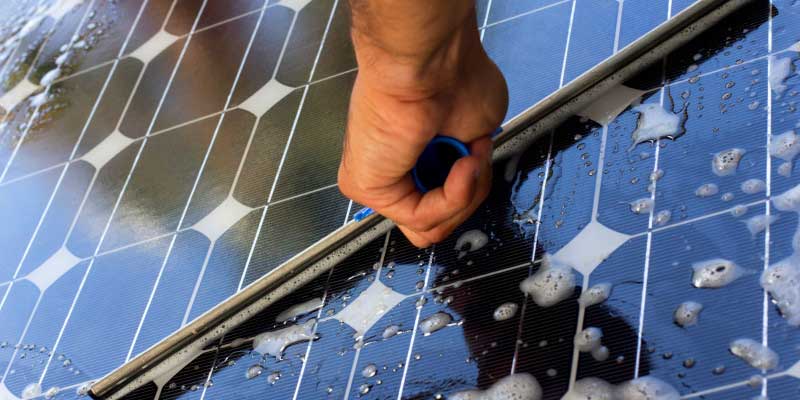 Limpieza placas solares casa